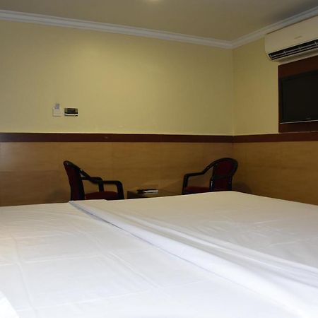 Everest Park Residency Tiruchirappalli Eksteriør billede